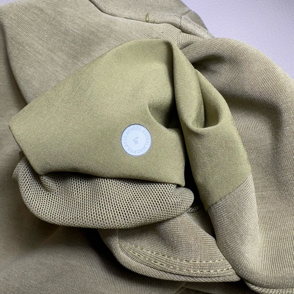 Lululemon Softstreme HR Jogger Pants - Picture 8 of 9